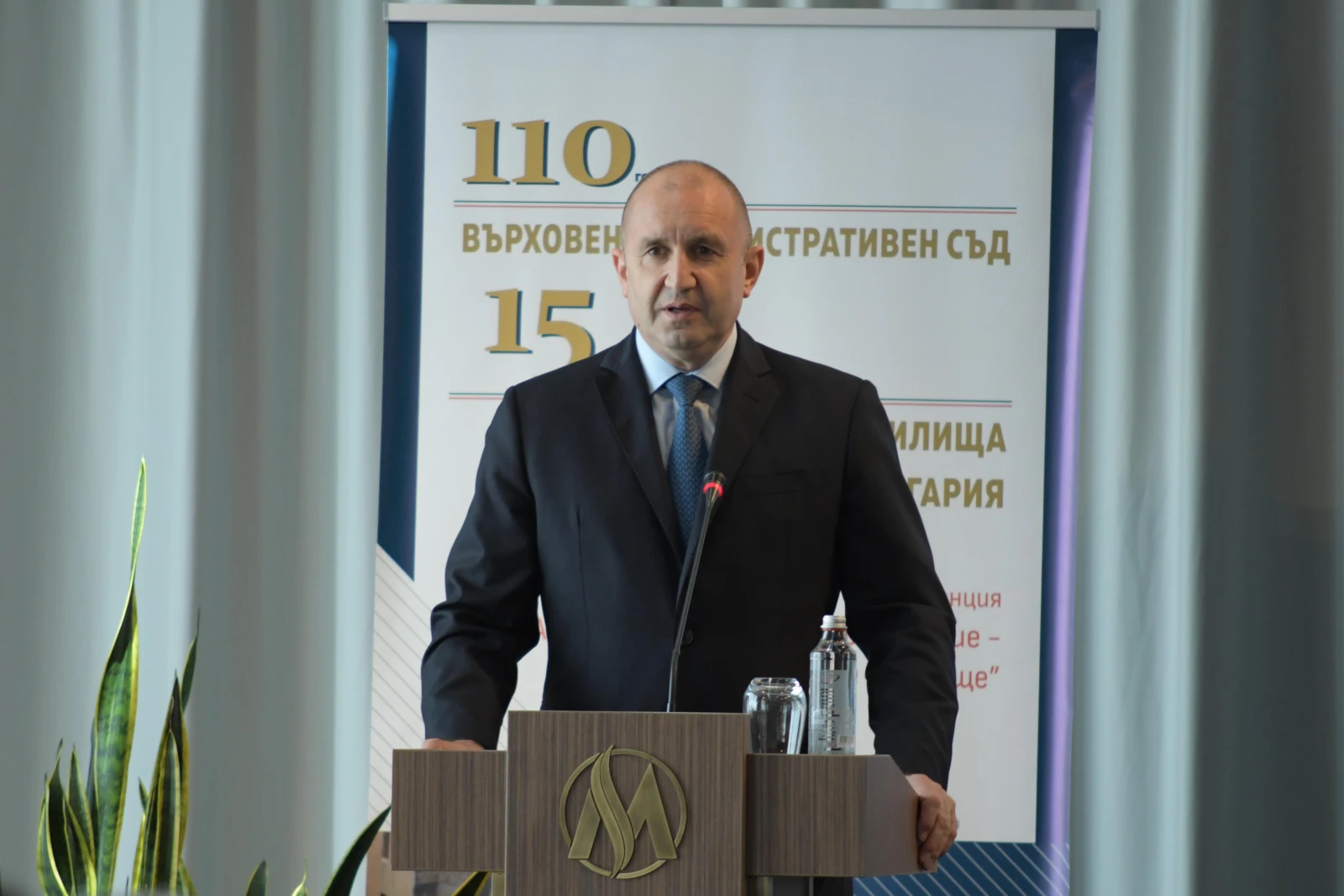 Ще има ли ново правителство?: Румен Радев започва консултации с партиите (ВИДЕО)