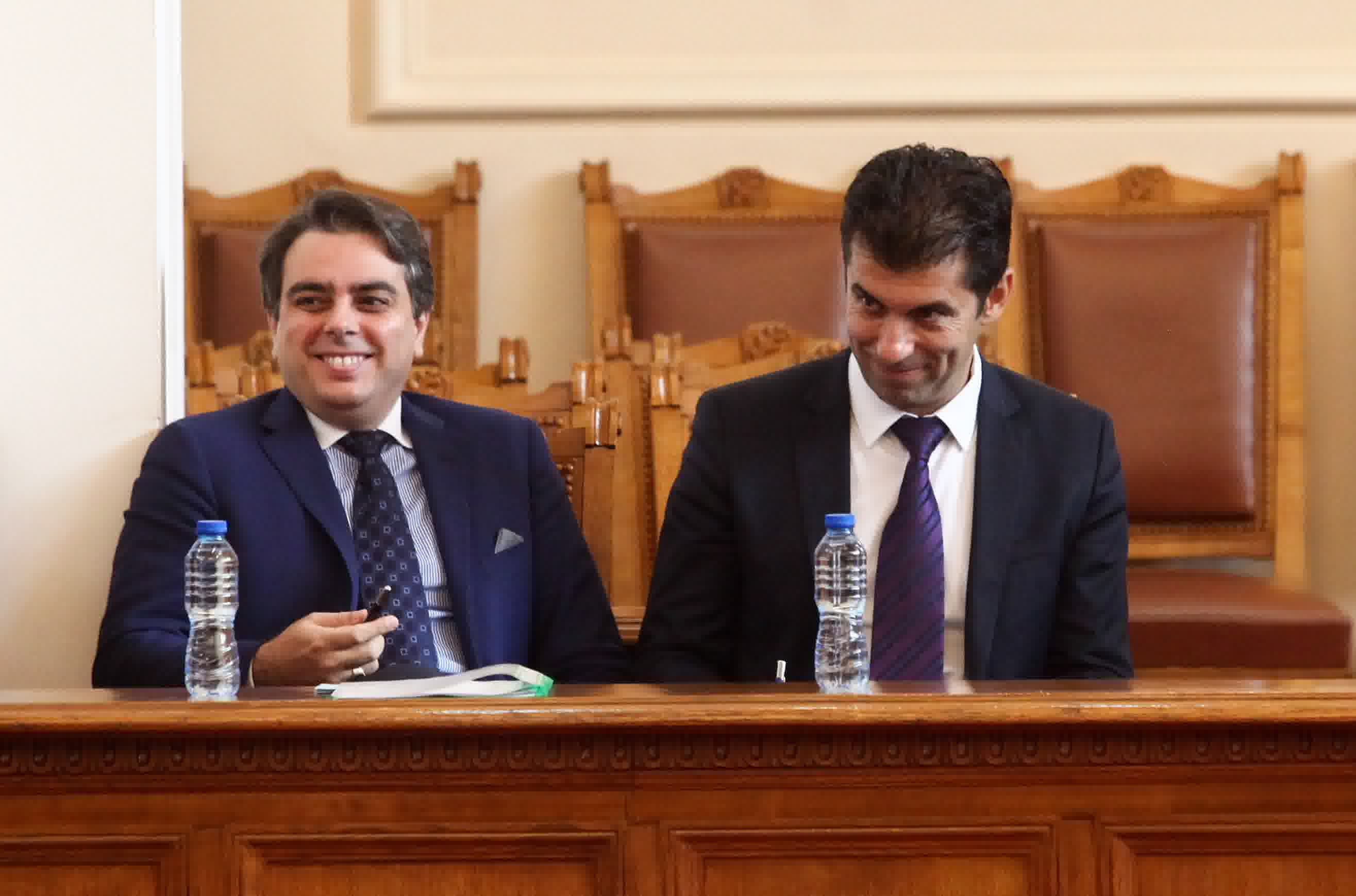 ПОРЕДЕН ОТКАЗ: И от „Продължаваме промяната“ няма да отидат на срещата с Нинова