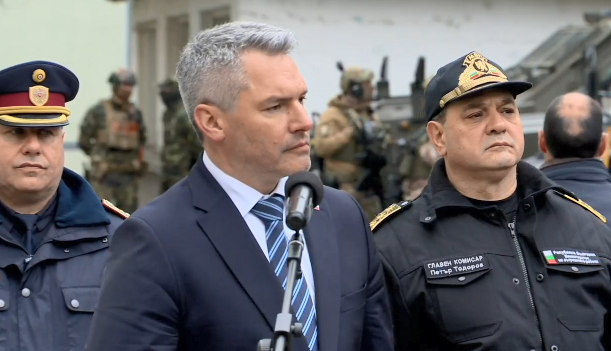 Нехамер: Ще защитим българската позиция пред ЕК за получаване на 2 млрд. евро за защита на границата