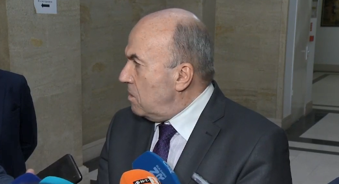 Милков: Не е нужно непременно да се налага вето на Северна Македония