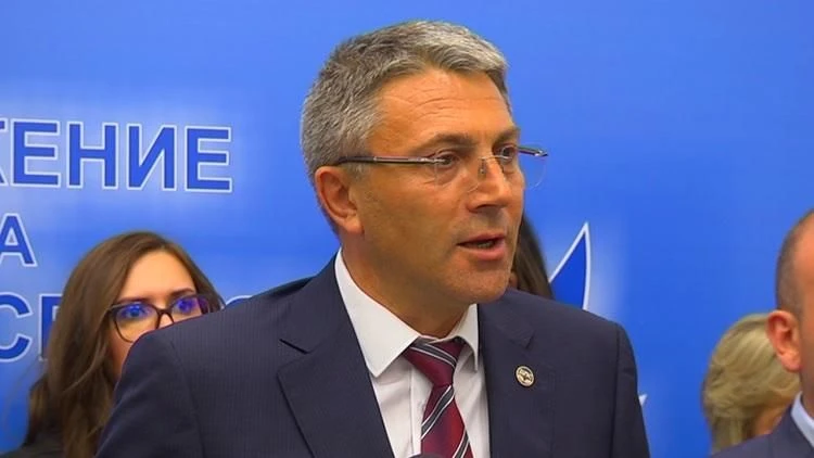 Карадайъ: Ще бъда настоятелен г-н Пеевски да не се отказва от участие в листите