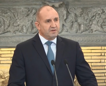 Радев от Гърция: Петролопроводът Александруполис – Бургас има стратегическо значение за България