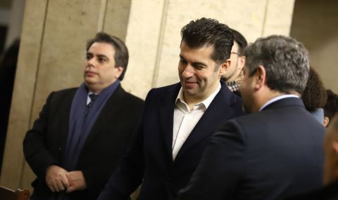 СЪДЕБНИ БИТКИ: Продължава делото Петков-Борисов