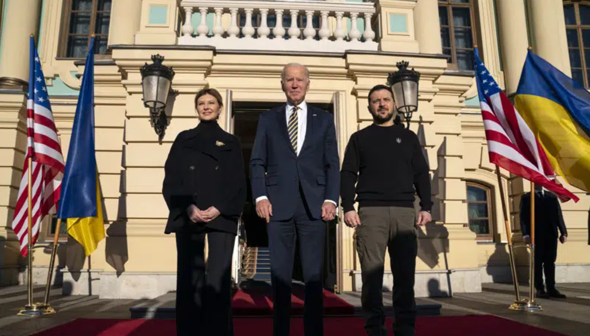 Кремъл: САЩ се свързаха с нас преди посещението на Байдън в Киев