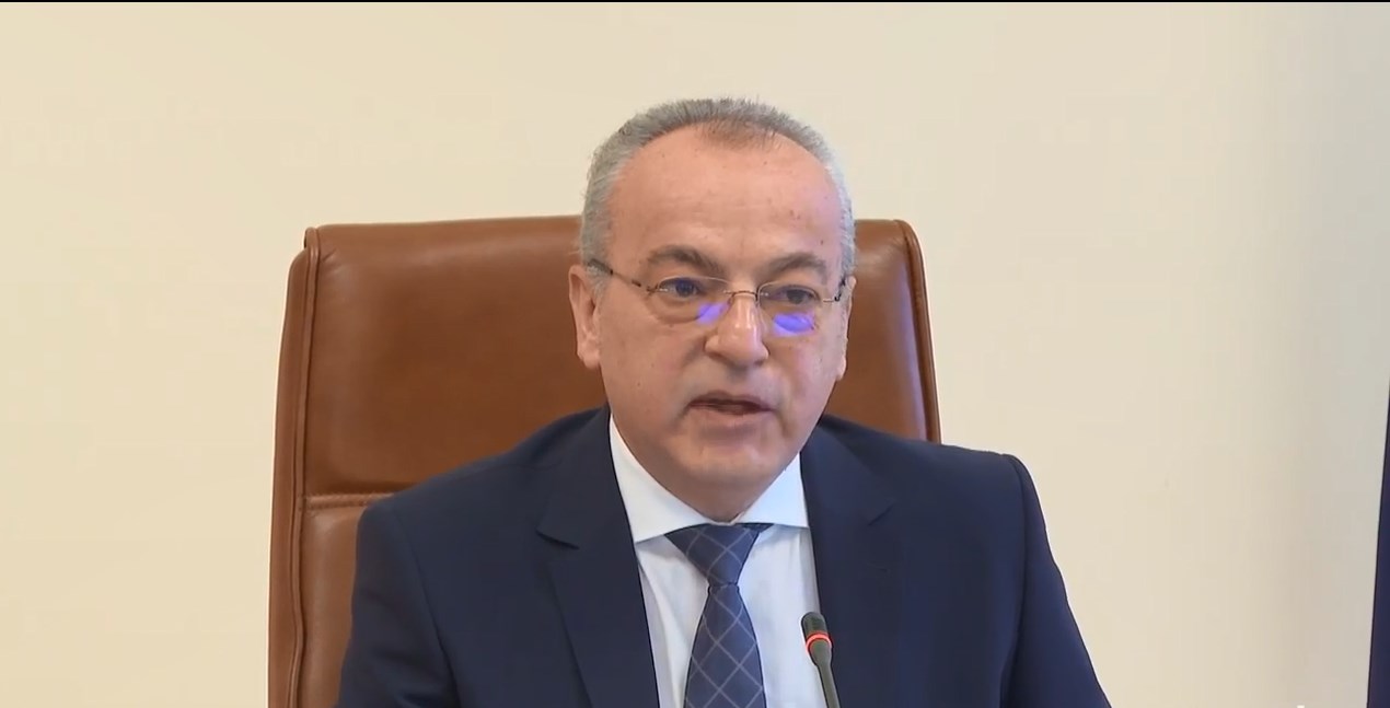 Донев: Скъпи български жени, благодарим ви, че с грижа и търпение създавате свят на мир (ВИДЕО)