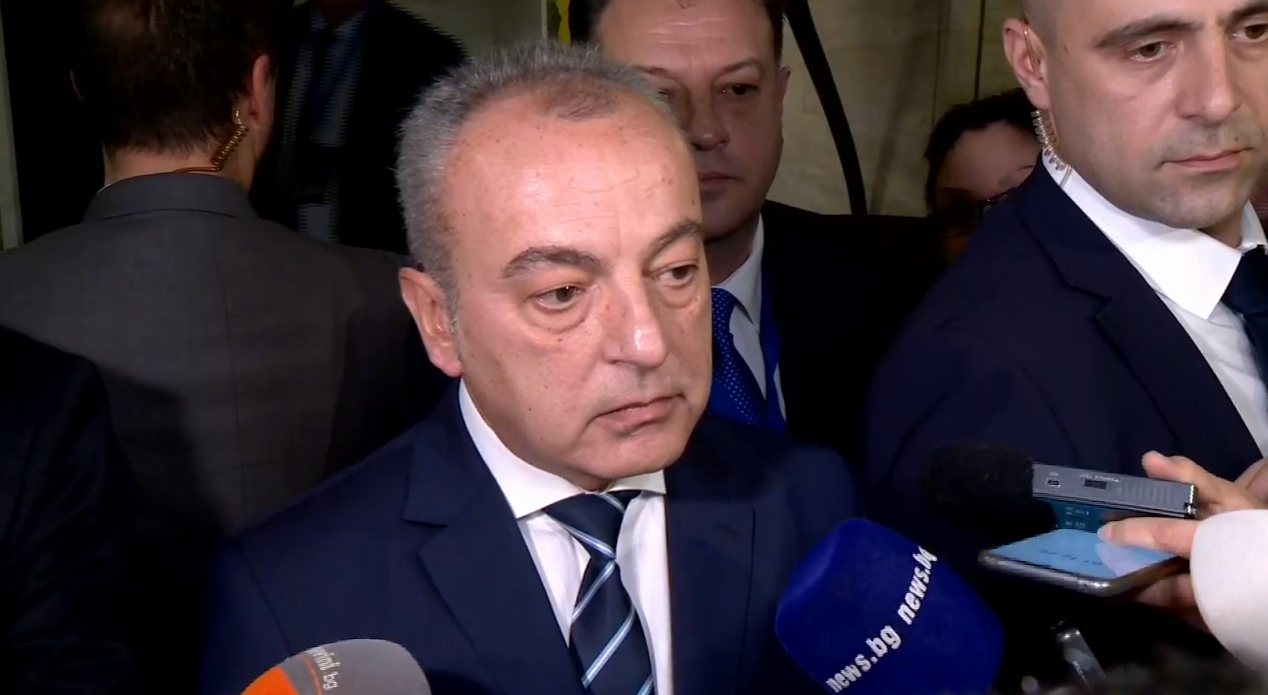 Гълъб Донев: Политиците да оставят темата с Паметника на Съветската армия за след изборите