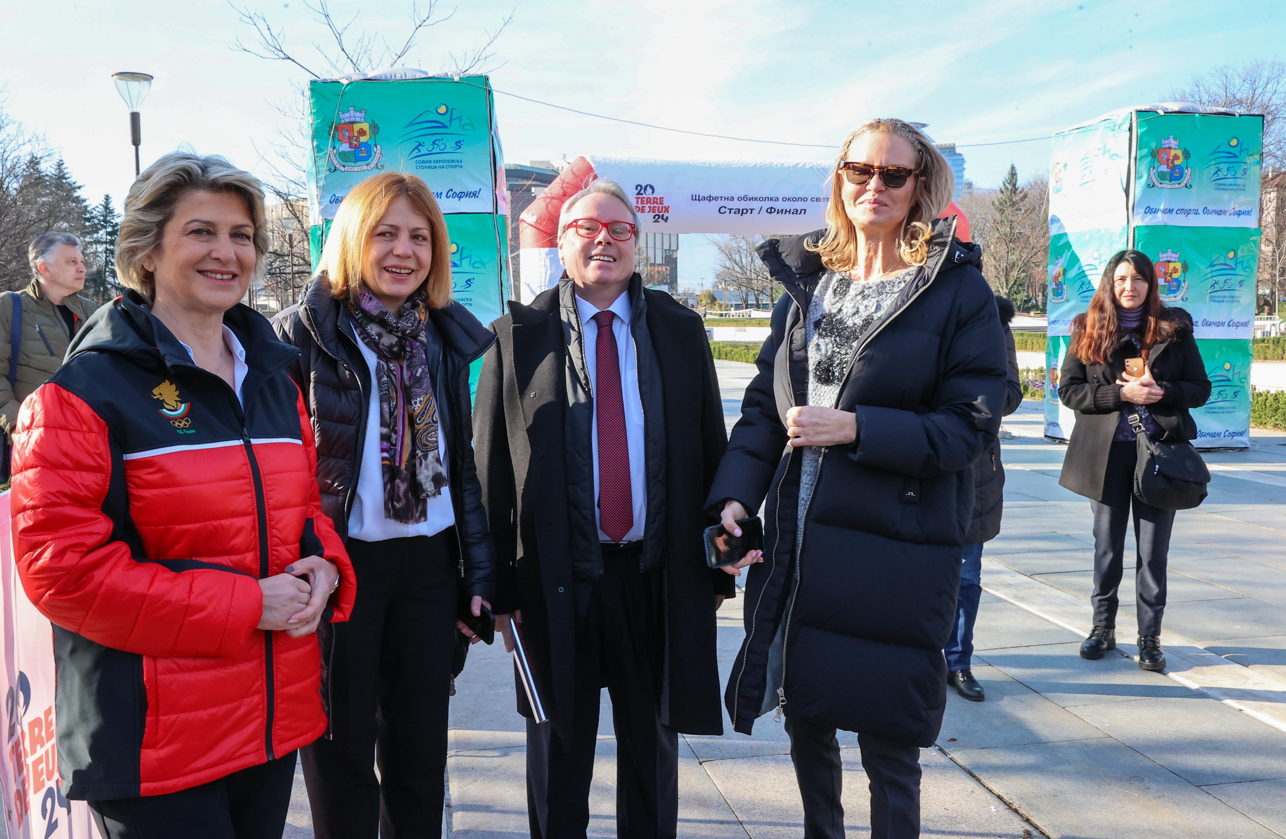 Весела Лечева даде старт на щафета, отбелязваща 500 дни преди началото на Олимпийските игри в Париж