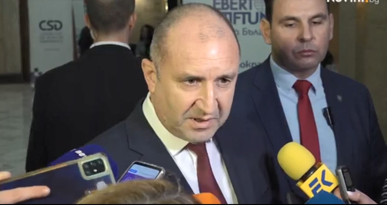 Румен Радев: Категорична спекулация е, че ще има орязване на заплати и пенсии (ВИДЕО)