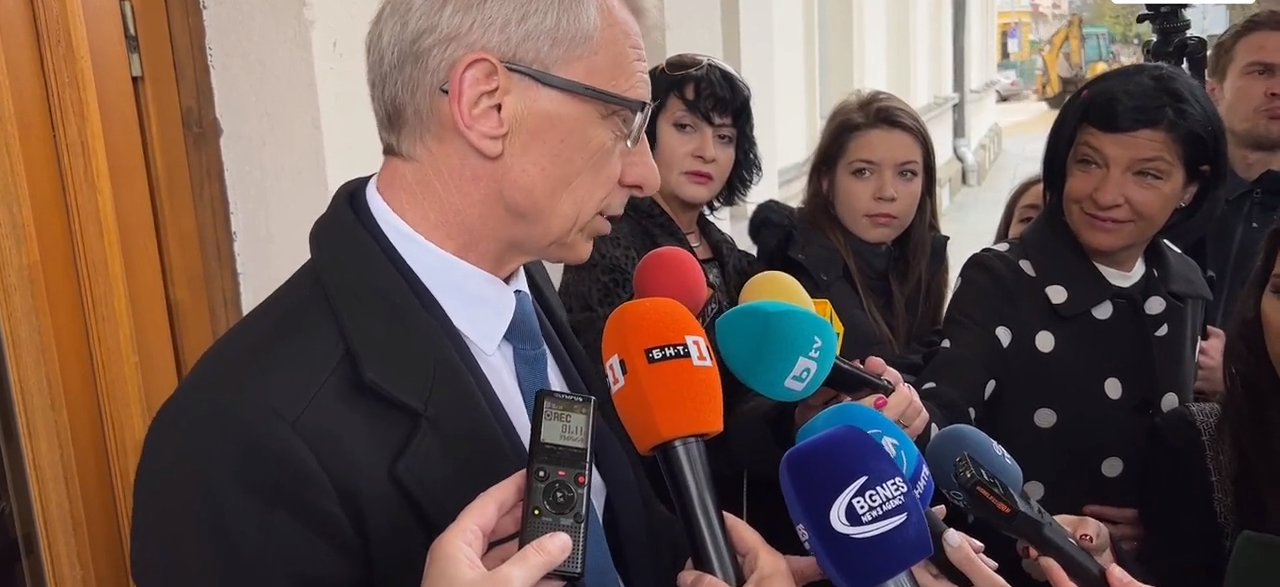 Акад. Николай Денков: Ротацията е идея да се работи на максимални обороти