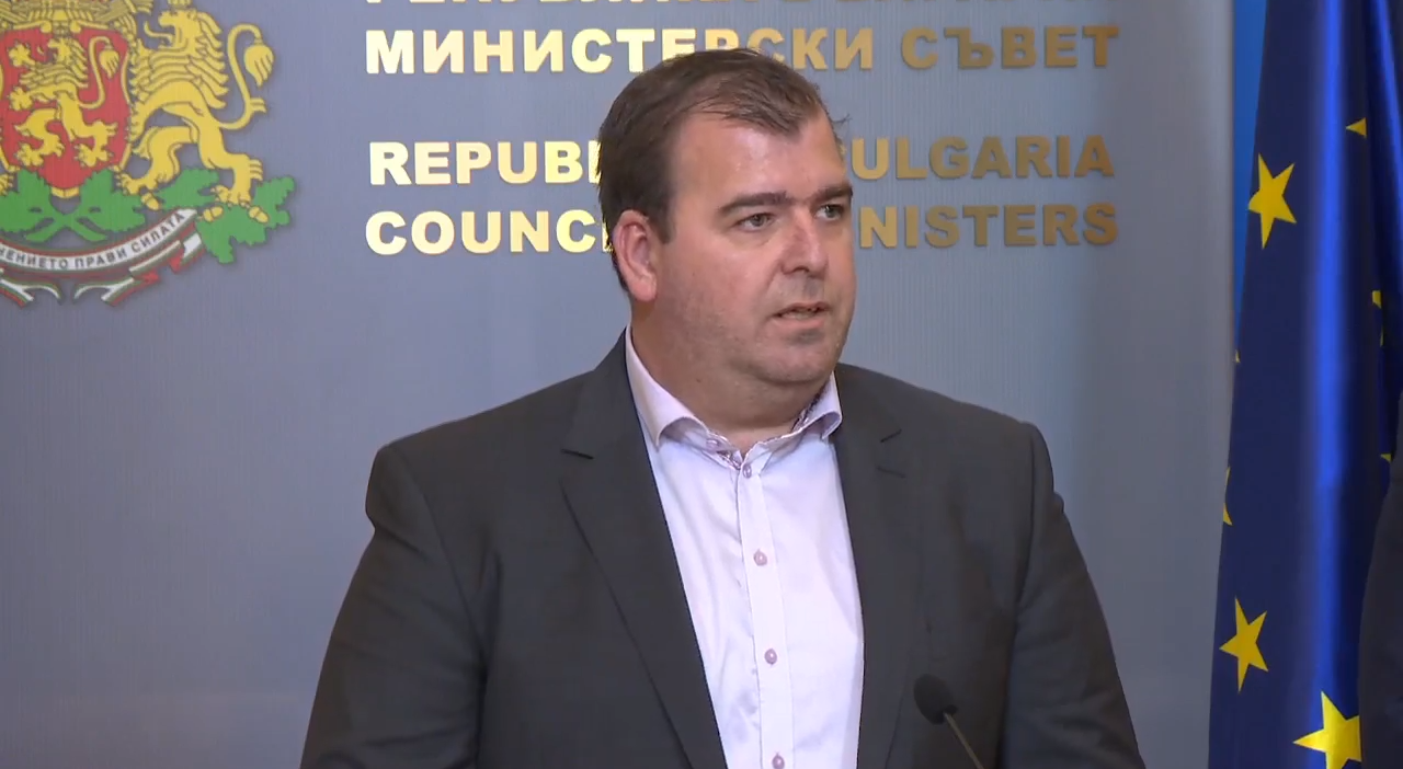 Гечев: Приехме решение, ограничаващо временно достъпа до редица продукти с произход Украйна