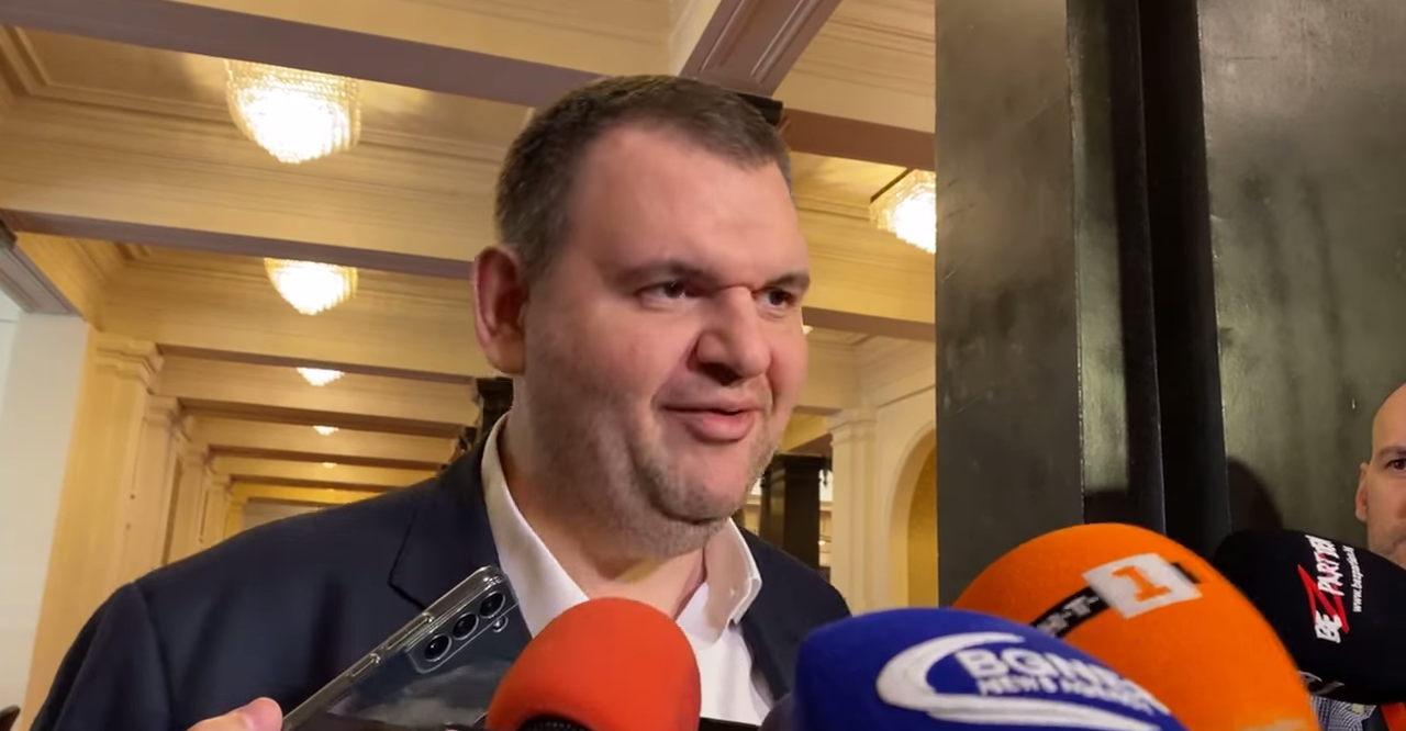 Пеевски: Най-малкото господин Христо Иванов може да бъде съдник на мен