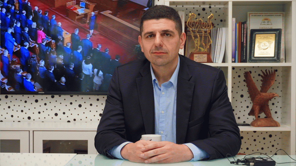 Ивайло Мирчев: Ще предложим да предоставим бронирани машини на Украйна