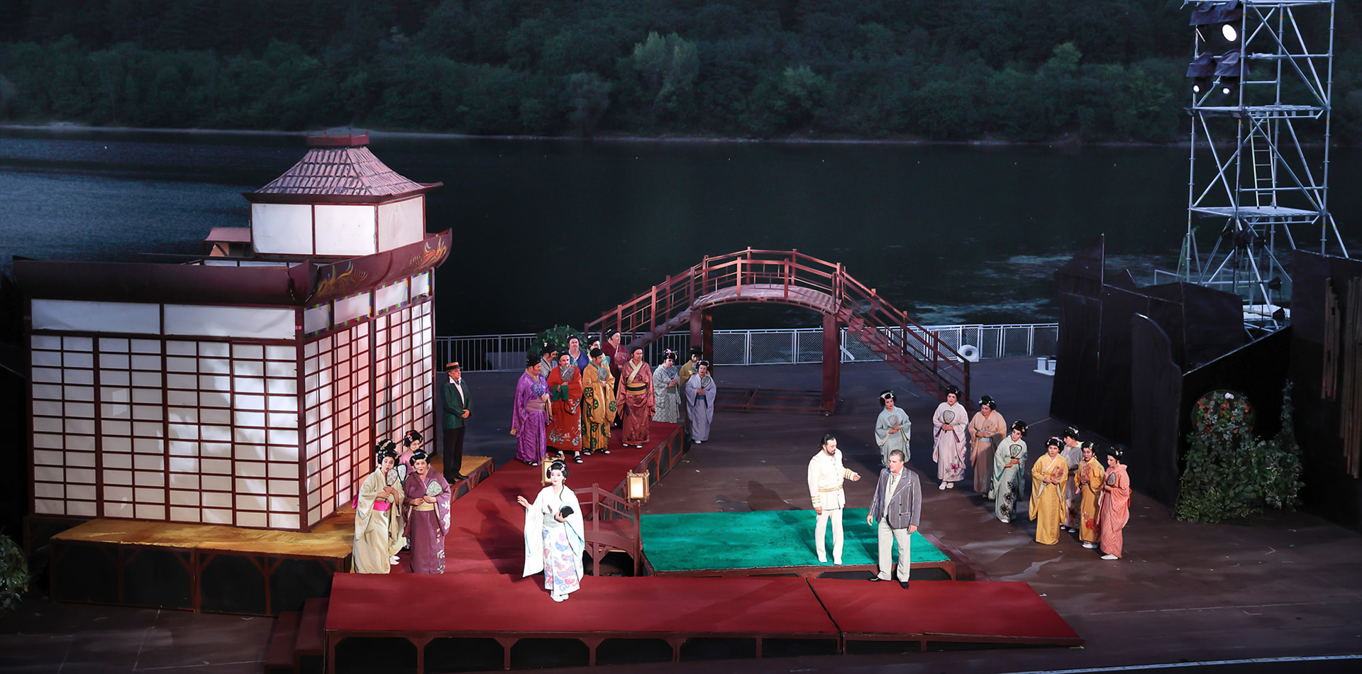 Вълшебството „Мадам Бътерфлай“