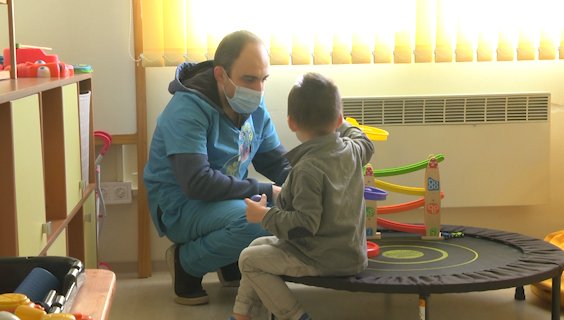 АУТИСТИЧНИЯТ СПЕКТЪР: За грижата на децата със специални образователни потребности